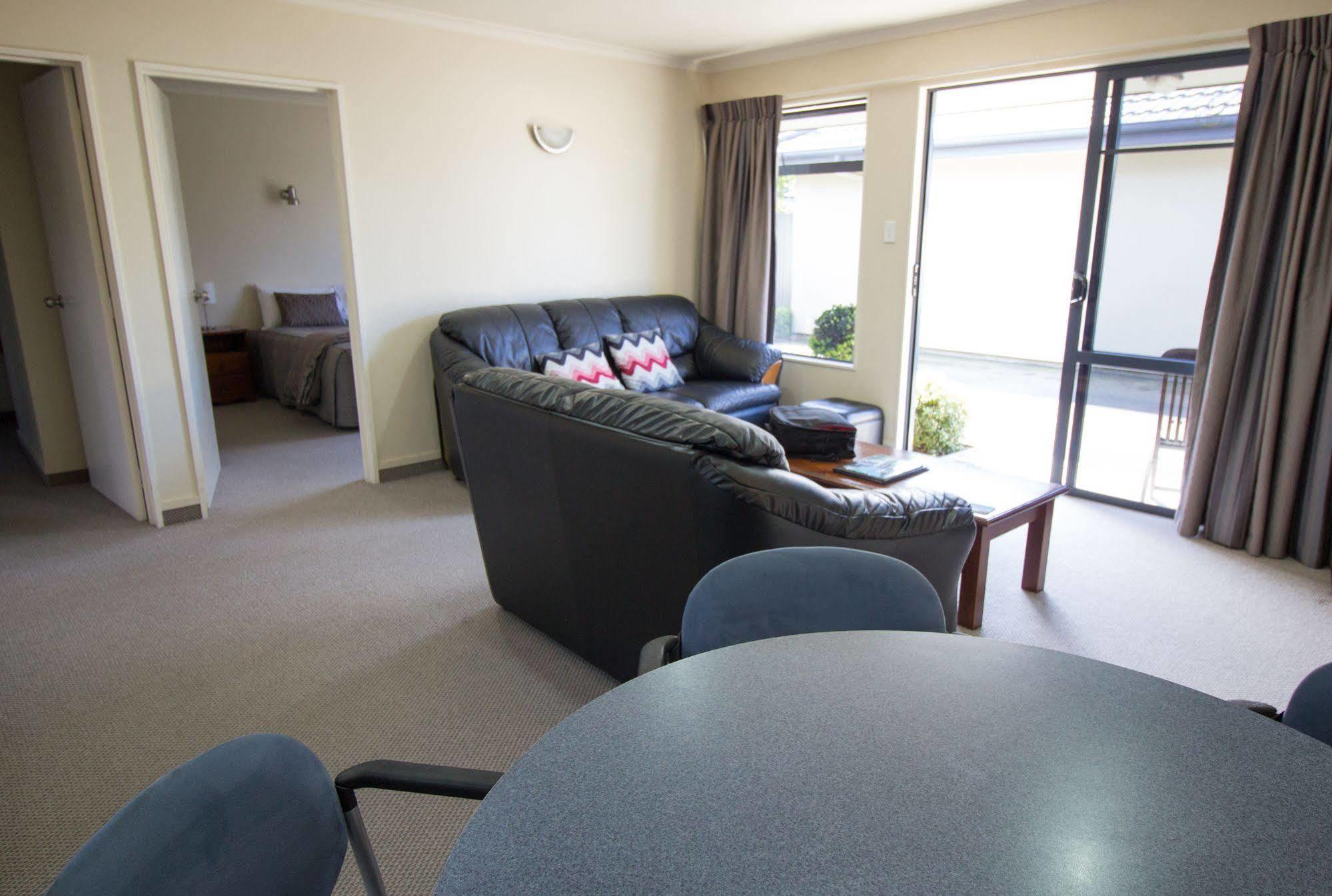 Centre Court Motel Blenheim Exterior photo